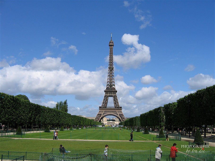 Bild: Champ de Mars, Paris 