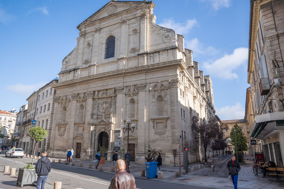 Bild: Die Barockfassade des Musée lapidaire in Avignon