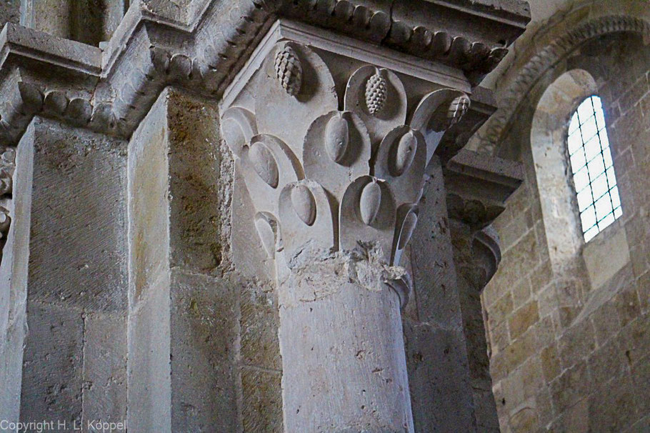 Bild: Kapitelle in der Basilika Sainte Marie Madeleine in Vézelay  