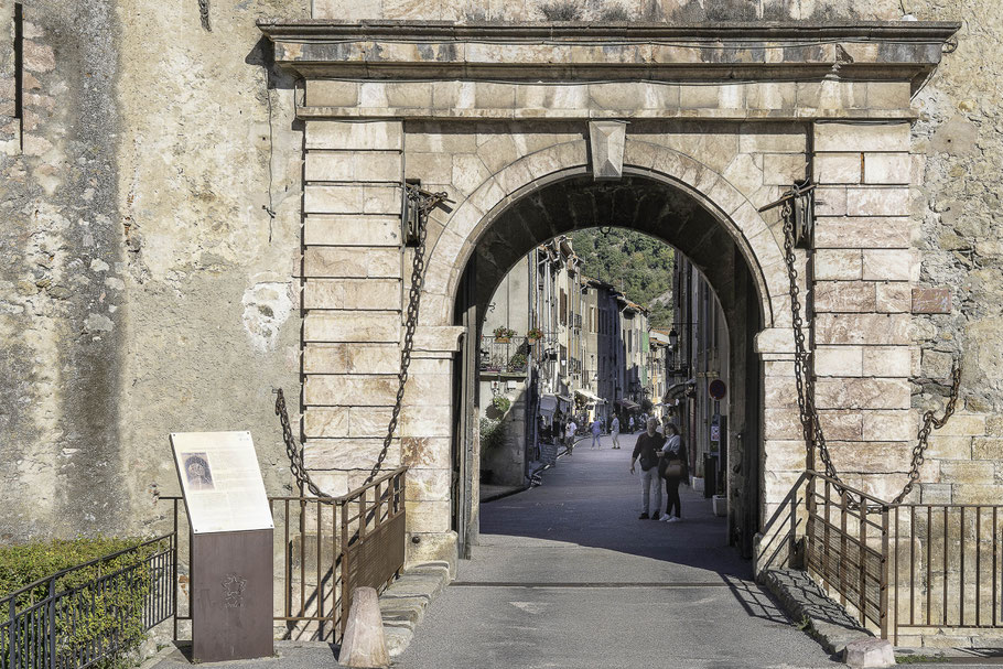 Bild: Stadttor in Villefranche-de-Conflent