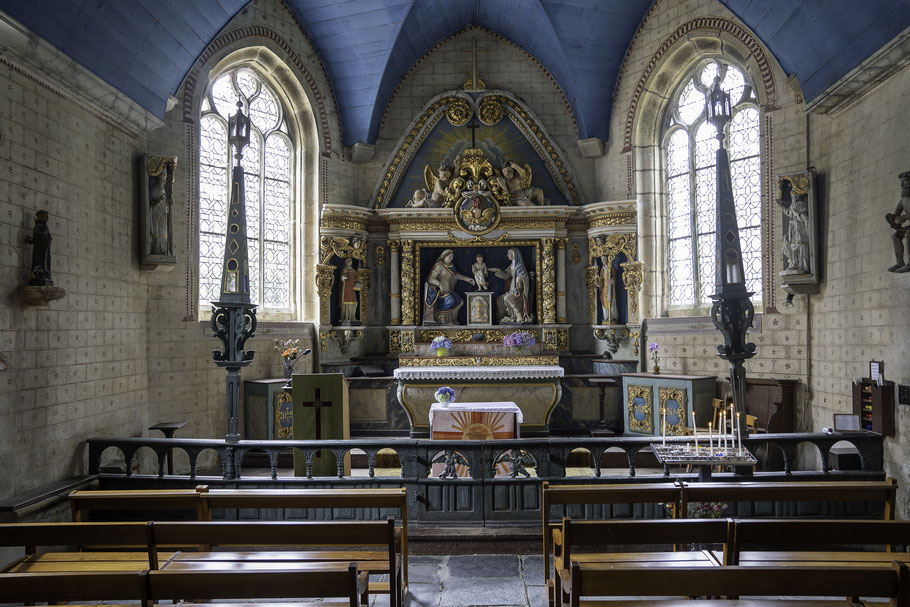 Bild: Chapelle Sainte-Anne gegenüber der Abbaye de Daoulas in der Bretagne 