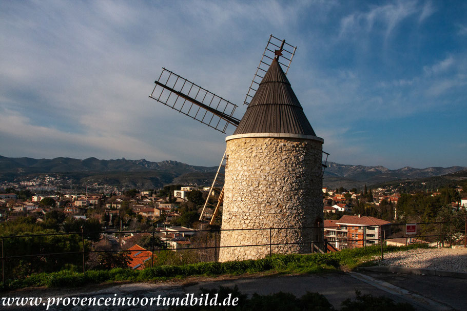 Bild: Windmühle in Allauch