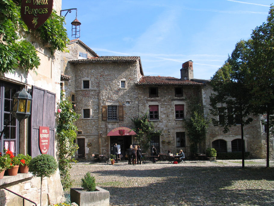 Bild: Pérouges in Frankreich