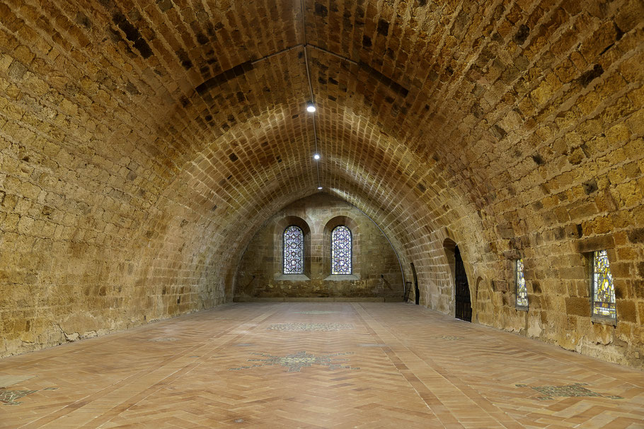 Bild: Dormitorion in der Abbaye de Fontfroide