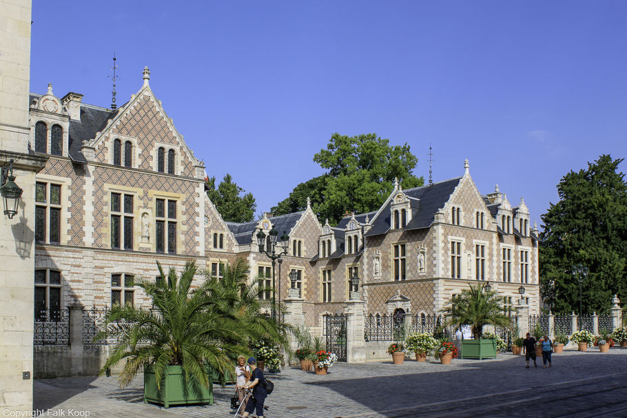 Bild: Hôtel Groslot am Place de l´Étape in Orléans, früher einmal das Rathaus