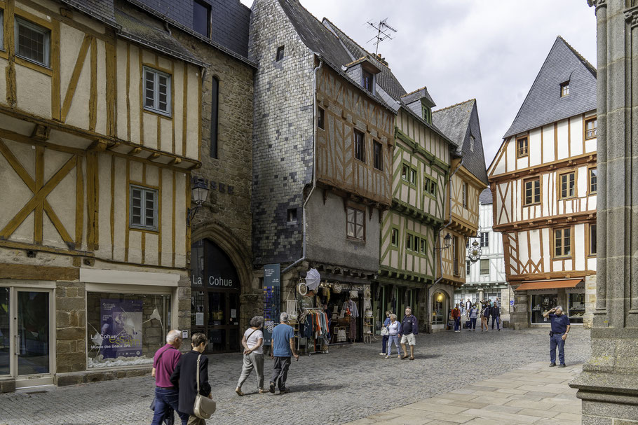 Bild: Place Saint Pierre Richtung Place Henri IV in Vannes