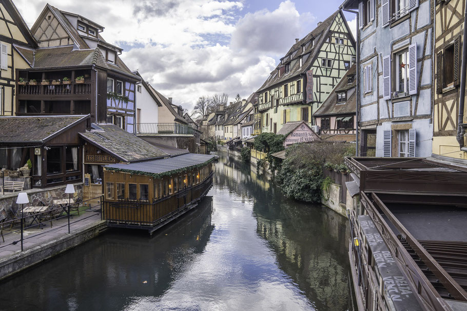 Bild: Die Lauch in fließt im La Petite Venise in Colmar