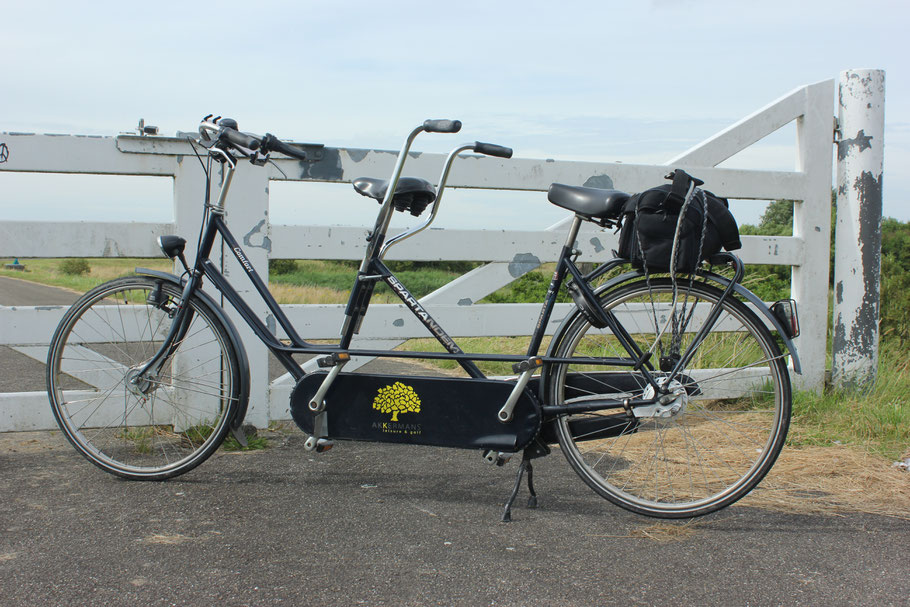 Tandem Akkermans