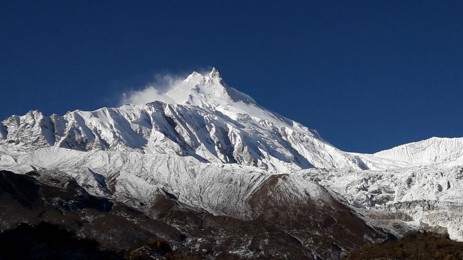 manaslu 8162 m sommet himalaya