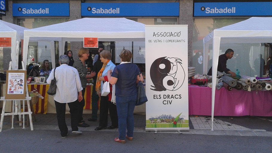 Comerços associats participant a Botigues al Carrer 2016