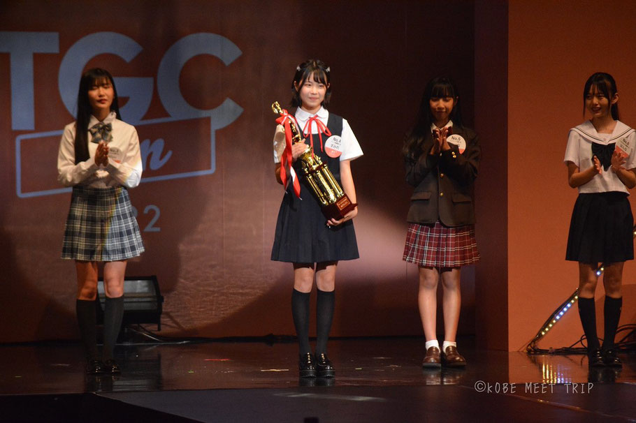 準グランプリ すみれさん