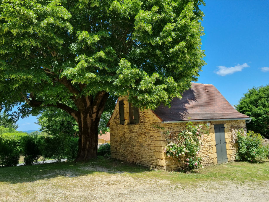 l'oustralac, au cœur du périgord noir, le départ de toutes vos vacances