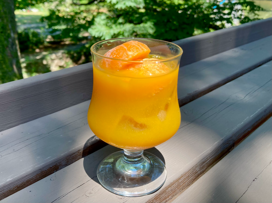 夏限定：まるごと冷凍ミカン水 500円