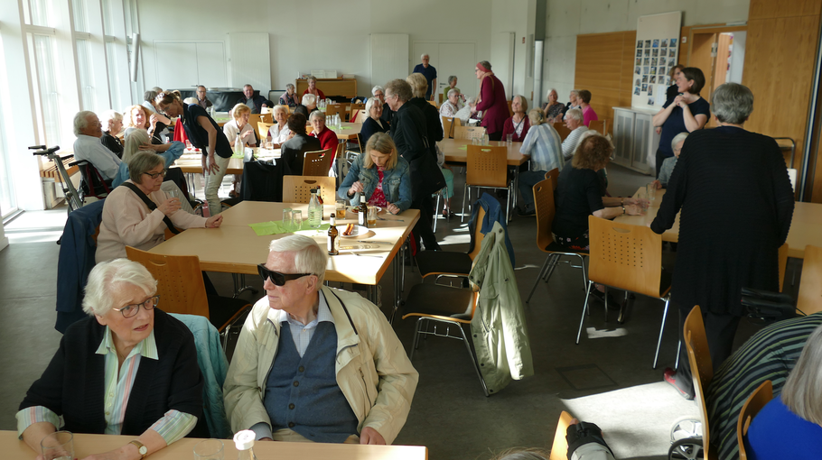Bis auf den letzten Platz besetzt war nach dem Konzert das Gemeindehaus