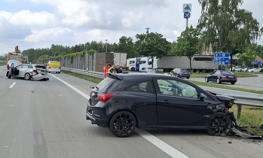 Auch zu diesem Unfall auf der A7 wurden die Kameraden der Quickborner Wehr gerufen