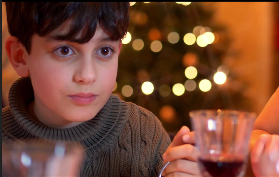 Eine kleine Familiengeschichte erzählt der Quickborner Weihnachtsfilm (Foto: Screenshot)