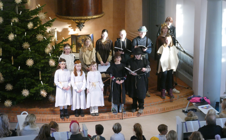 Der Kinder- und Jugendchor der Kirchengemeinde bezauberte bei seinem Krippenspiel in der Marienkirche