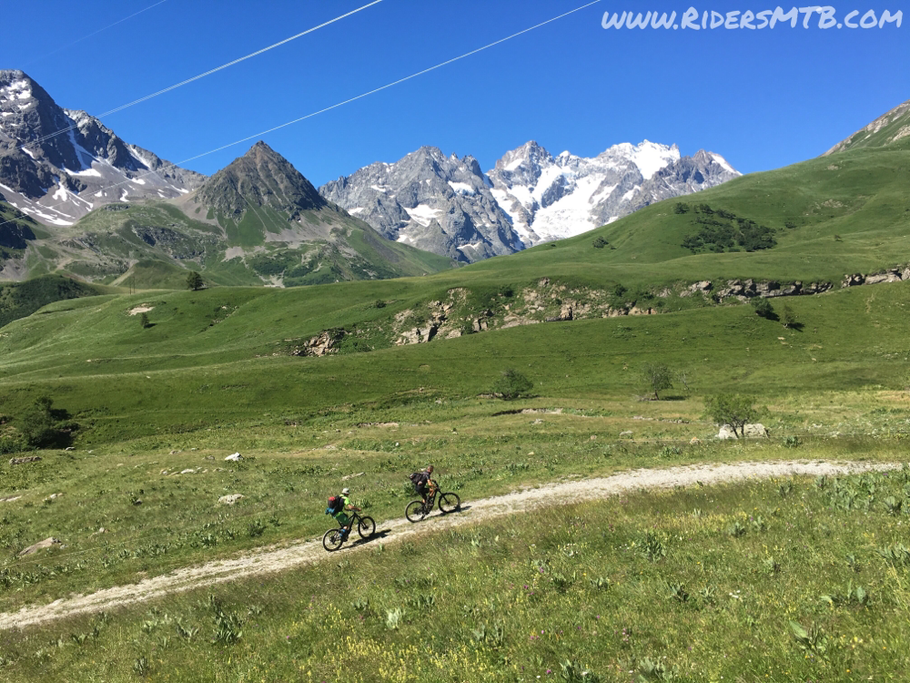 Per guadagnarci il col GALIBIER dobbiamo affrontare 1000 metri di ascesa