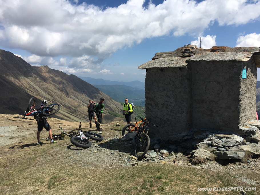 Finalmente al Colle...... spartiacque tra Val Sangone e Val Chisone