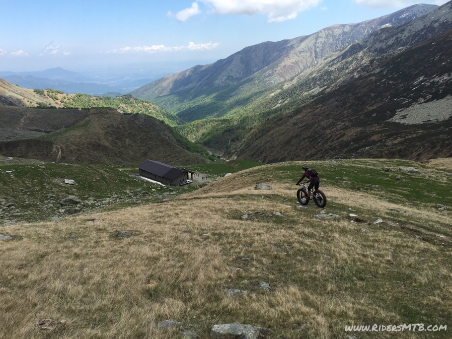 Rientro sino al rifugio sulla via dell'andata