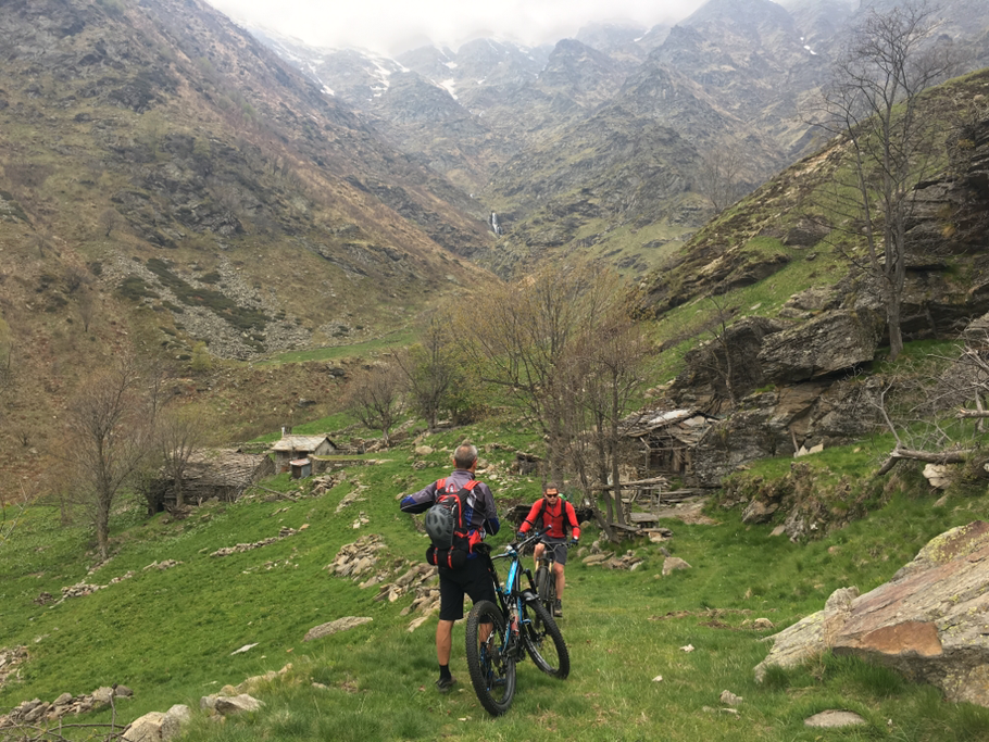 man mano che ci alziamo la pedalata diminuisce ......il monta smonta è frequente