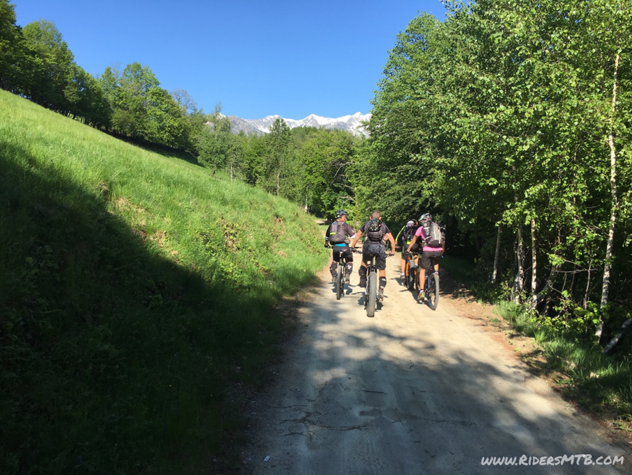 ...... Saliamo in direzione  Colle Colletto