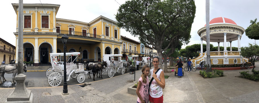 Granada Plaza