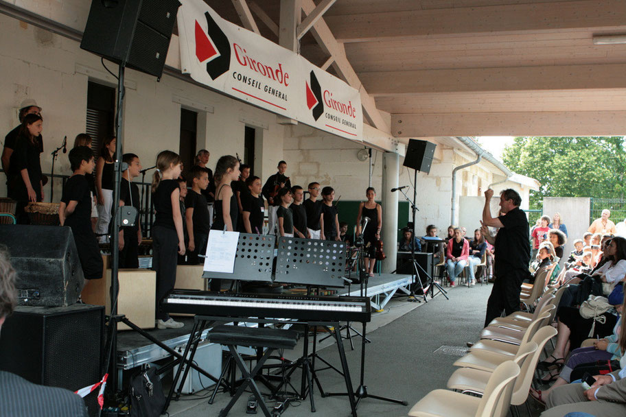 Classes de CM1-CM2 de Sadirac, Lorient, Festival JAZZ360 2011, groupe scolaire de Cénac. Mercredi 1er juin 2011