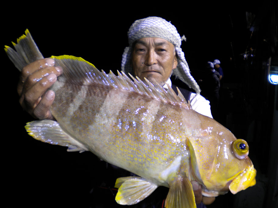 53ｃｍ　狙っても釣れたことがないサイズ。わたくしも目が飛び出しました。