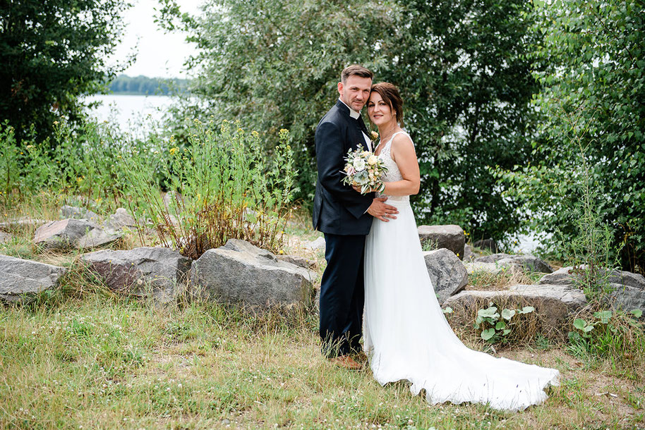 Hochzeit am Cospudener See in Leipzig, Markkleeberg und Umgebung, Hochzeitsfotograf Leipzig, Heiraten in Sachsen am See, Hochzeitsfotos Leipzig und Umgebung