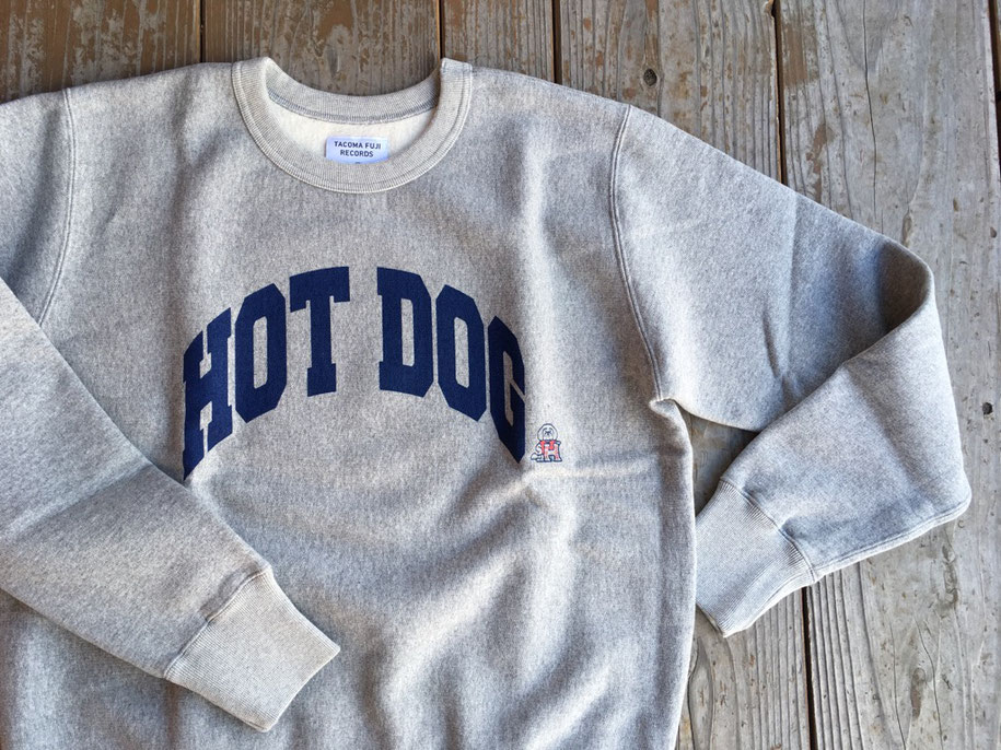 TACOMA FUJI RECORDS（タコマフジレコード） HOT DOG COLLEGE LOGO SWEATSHIRT designed by Shuntaro Watanabe　￥16,000（＋TAX）