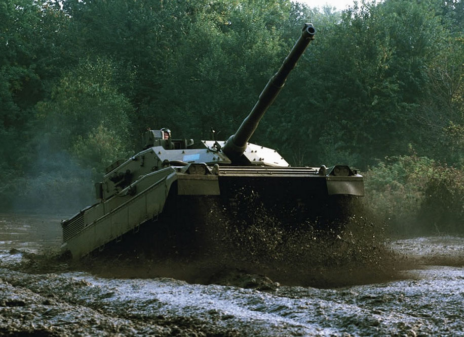 Reprenant beaucoup d'éléments du Léopard allemand, l'Ariete possède lui aussi une excellente mobilité