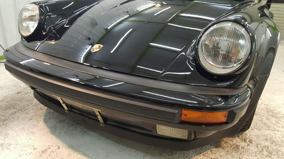 93ターボの磨き 黒い911 空冷ポルシェのコーティング 埼玉
