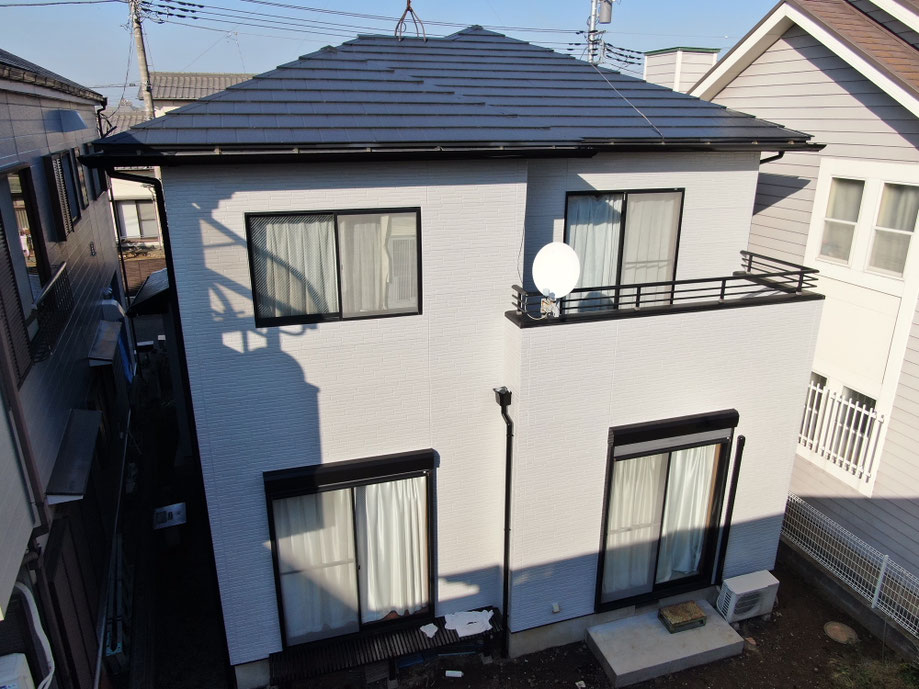 （塗り替え再生後のお家です）