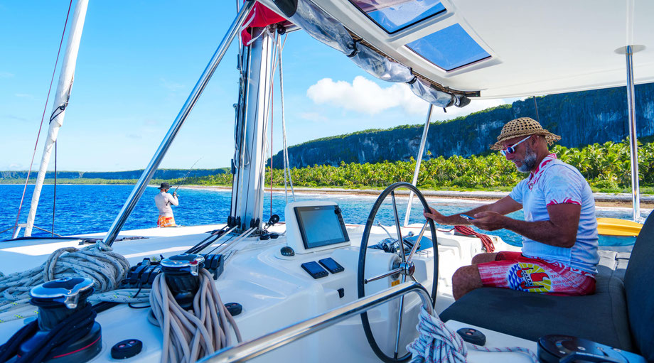 Charter catamaran peche chasse-sous-marine Makatea Tuamotu Photo Jean-Adrien