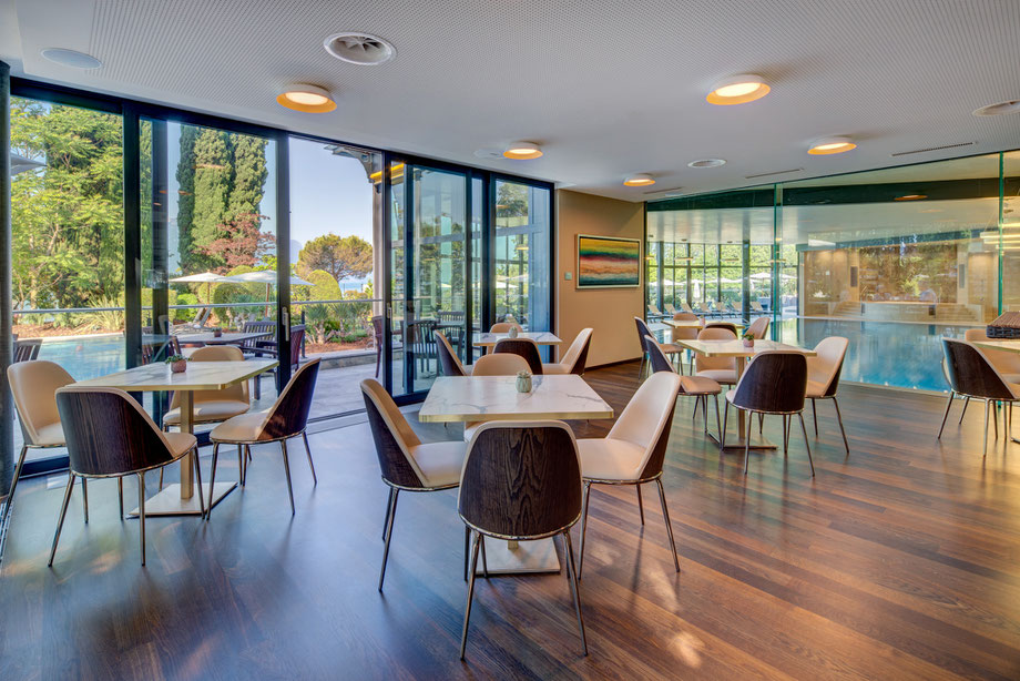 Fairmont Le Montreux Palace - Cafe