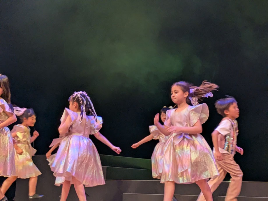 金曜JAZZ DANCEリトルクラス