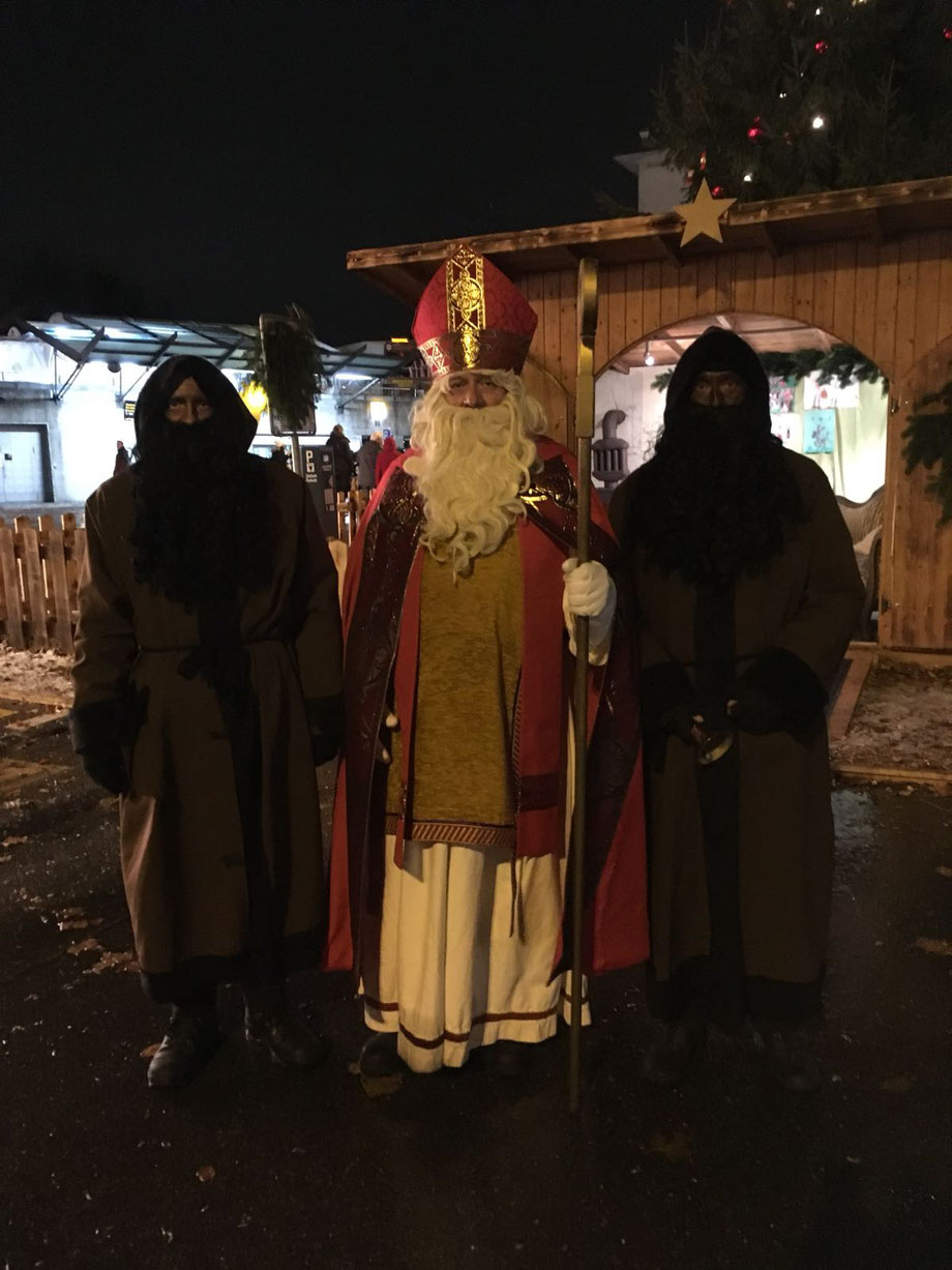 Wir tragen Dein Herz bei uns, wir tragen es in unsern Herzen. Nie sind wir ohne es!