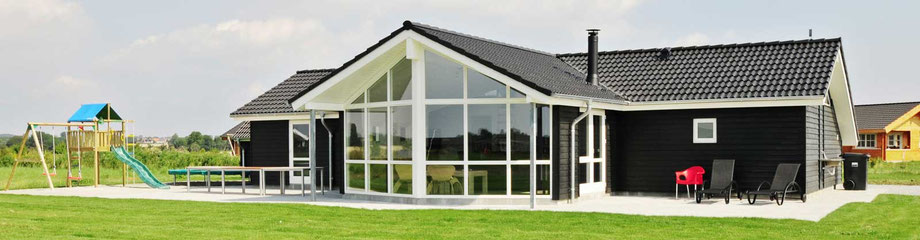 Aktivitätshäuser in Deutschland und Skandinavien bei uns buchen, jetzt preiswert mit Singer Plus. Herbsturlaub!  Sparen Sie bis zu 150 € bei Aufenthalten im Oktober Code DAN20 !