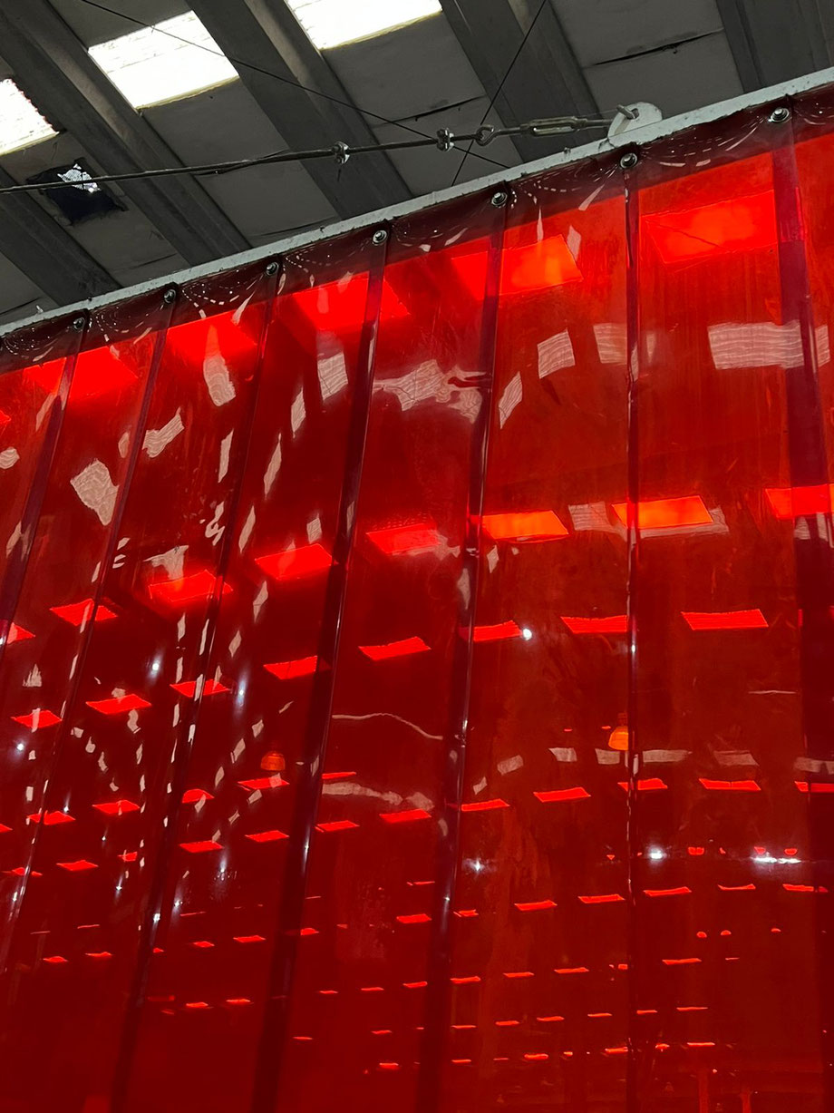 Hule rojo antichispa para casetas de soldadura