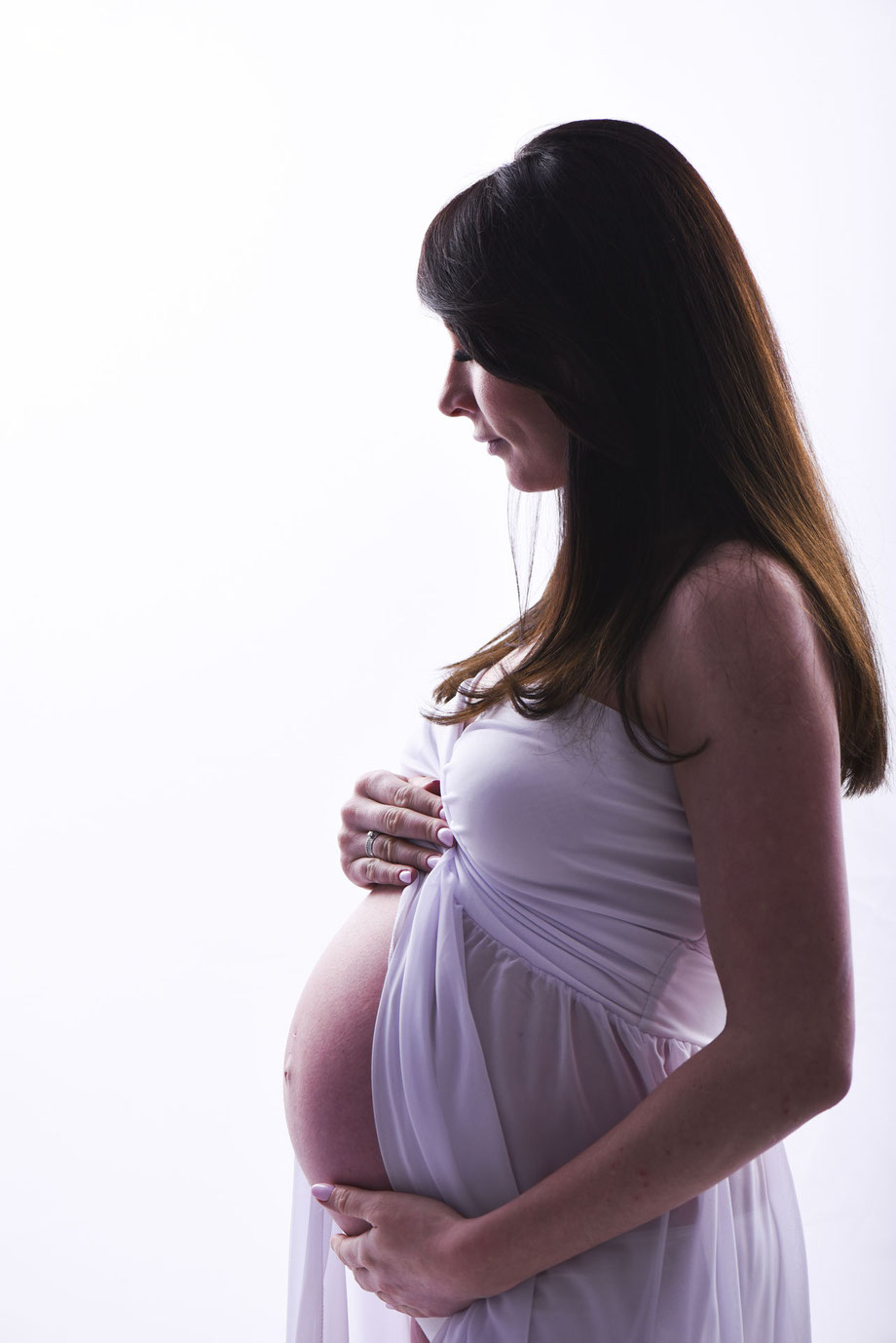 pregnant woman in day light