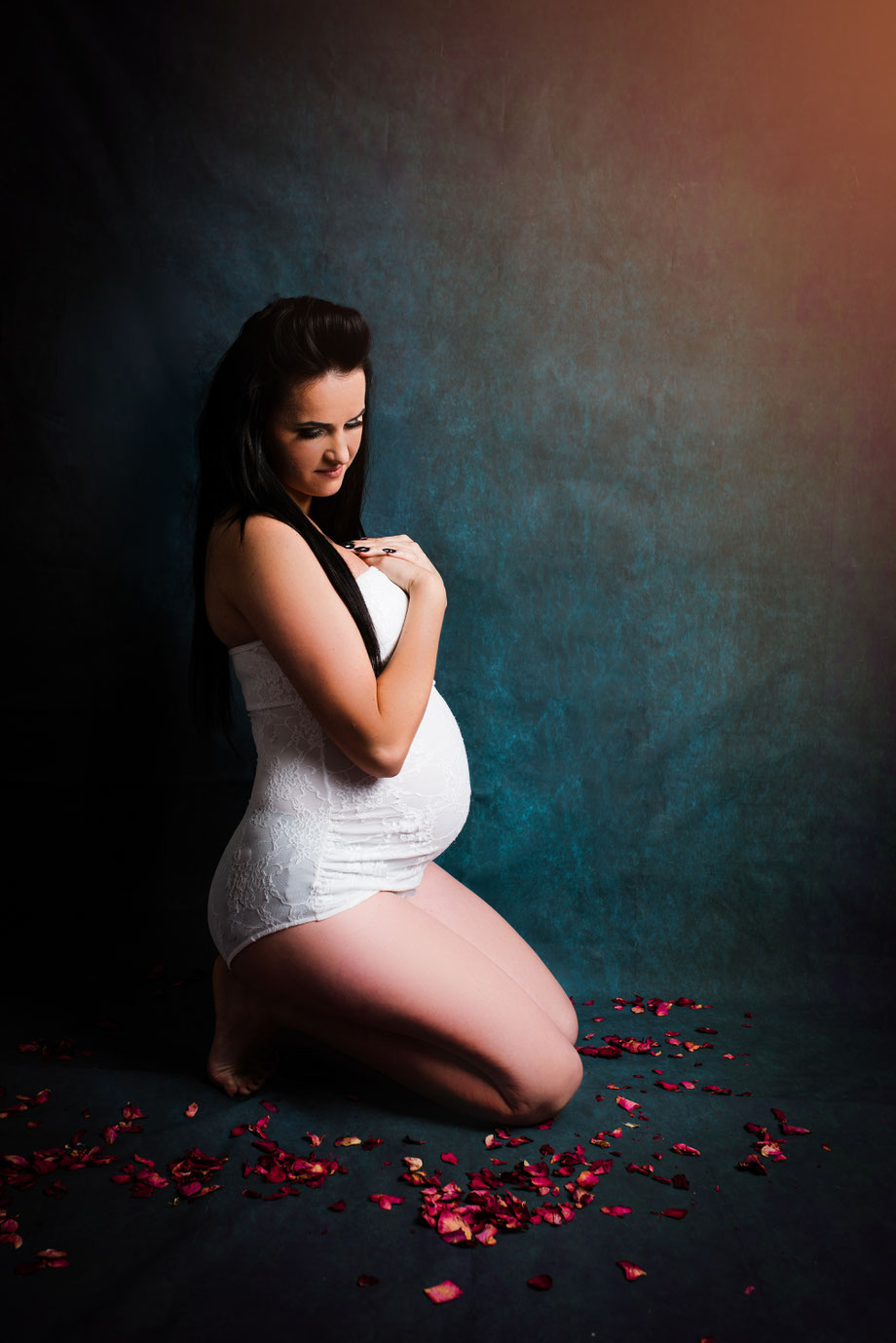 maternity shoot in white lingerie