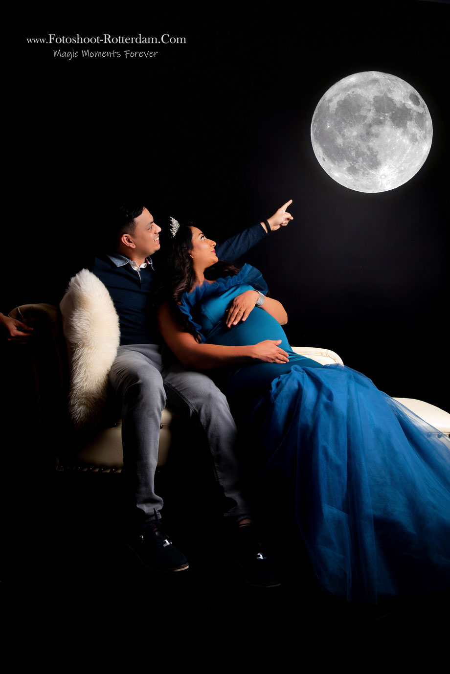 pregnancy scenery with moon