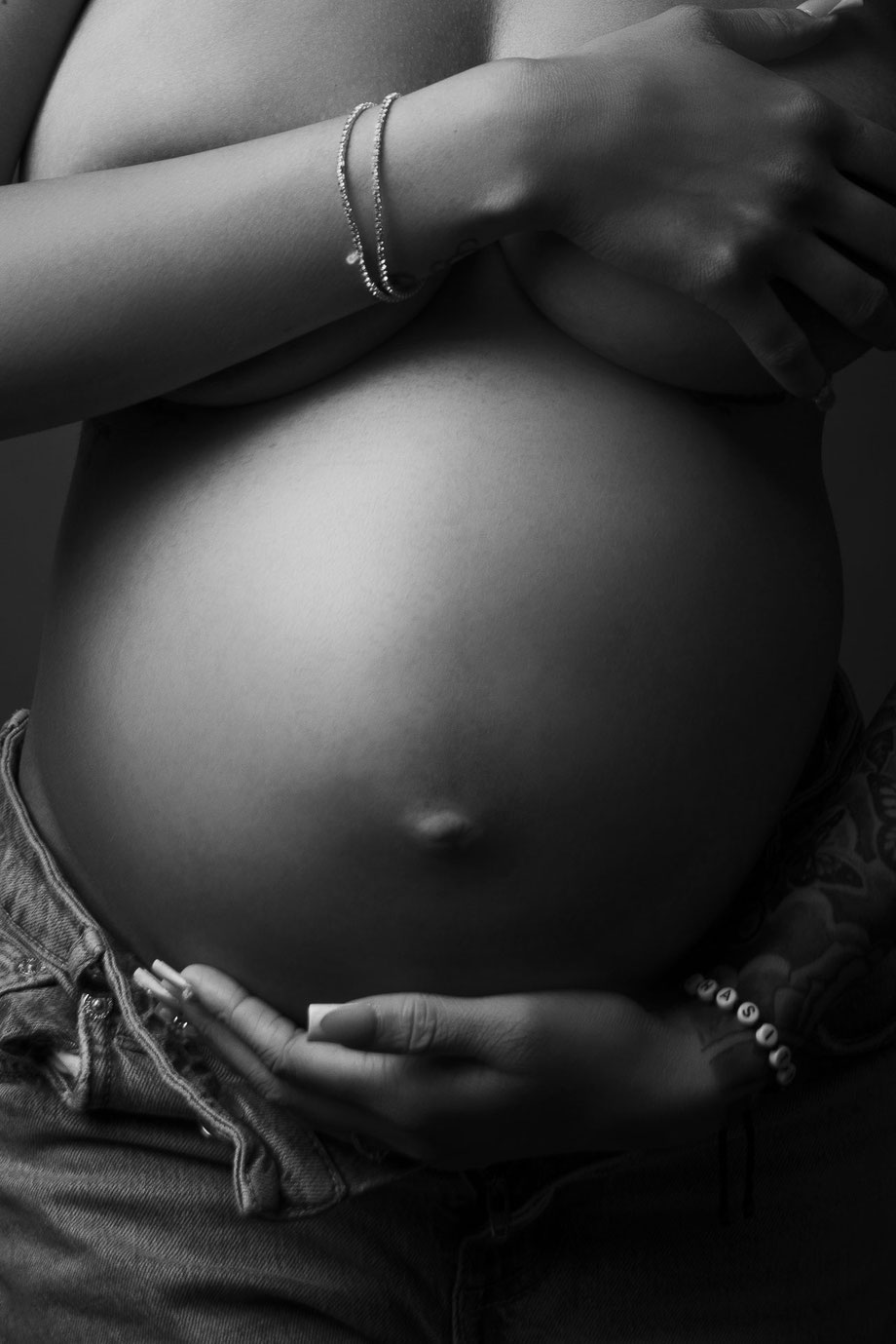 maternity shoot with only belly