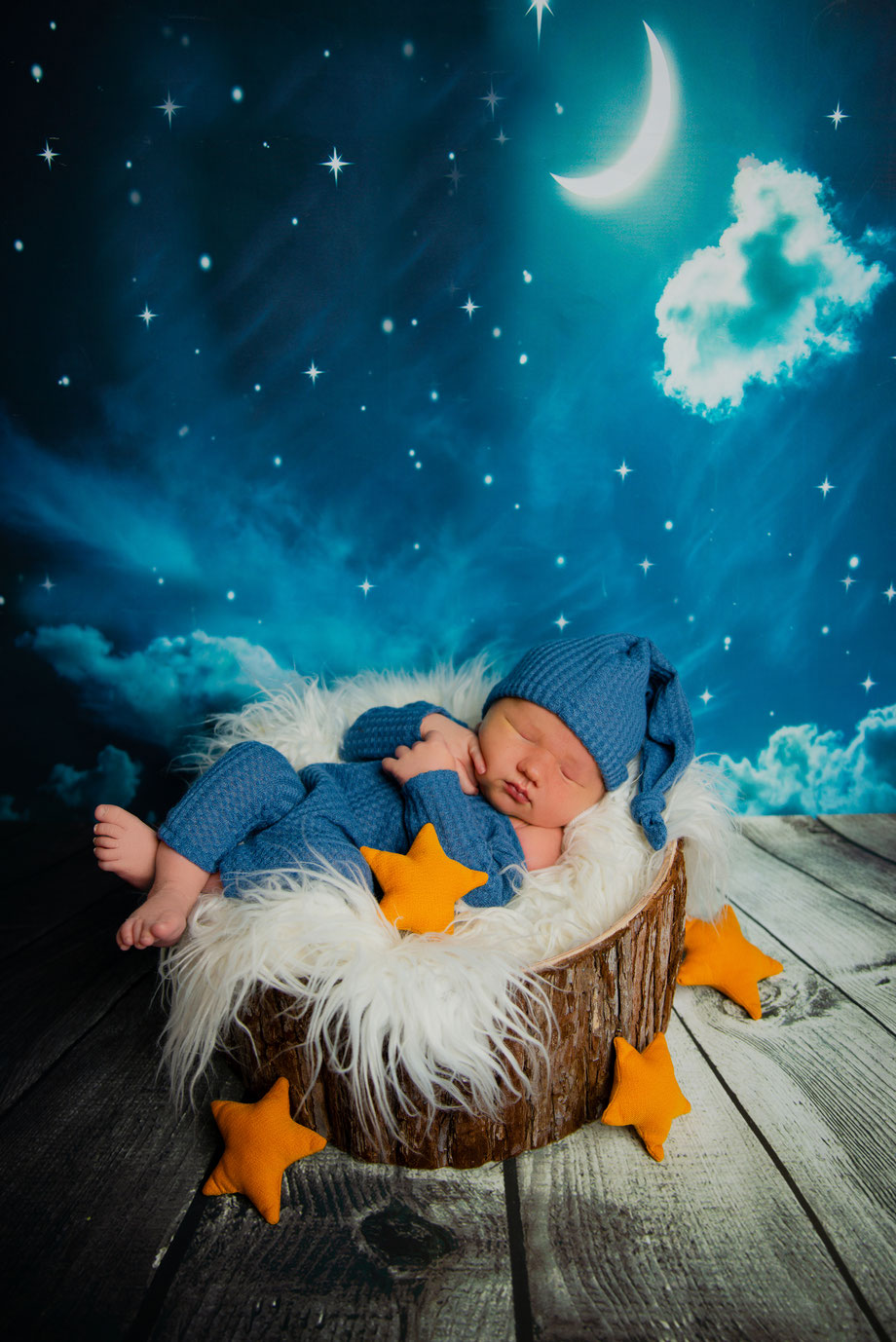 newborn photography with stars