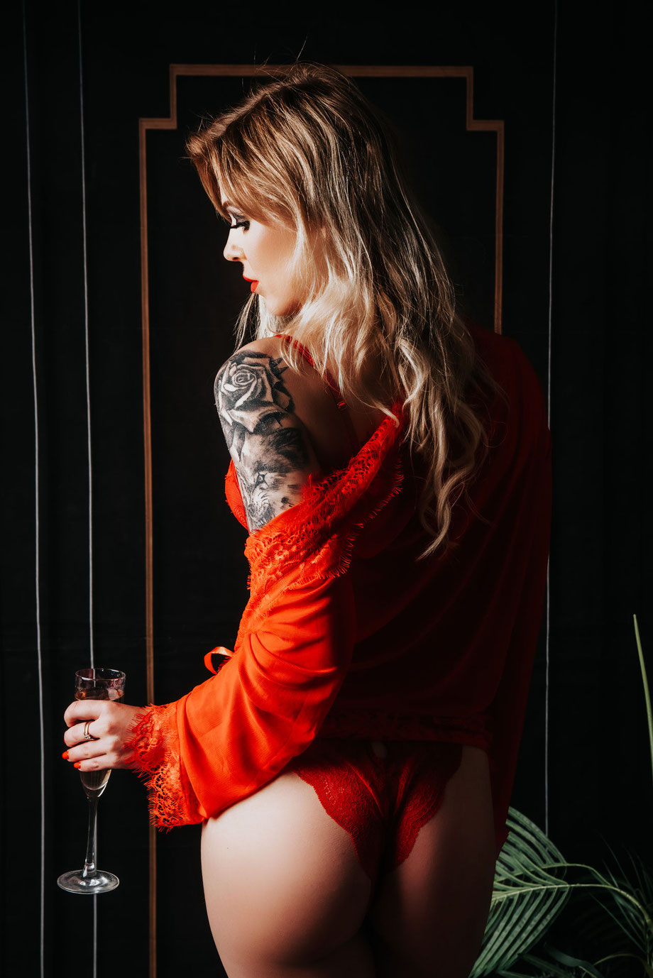 discover the art of self-expression with boudoir photography in Amsterdam