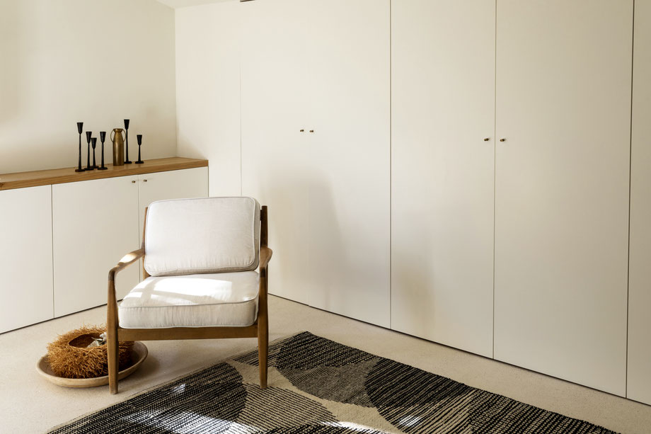 Rénovation, extension et surélévation d'une maison à Ventabren. Dressing sur-mesure