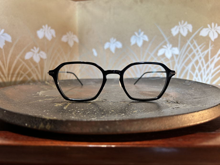 TITANIKA TT418 YUKI col.Black /45,100yen(tax included)