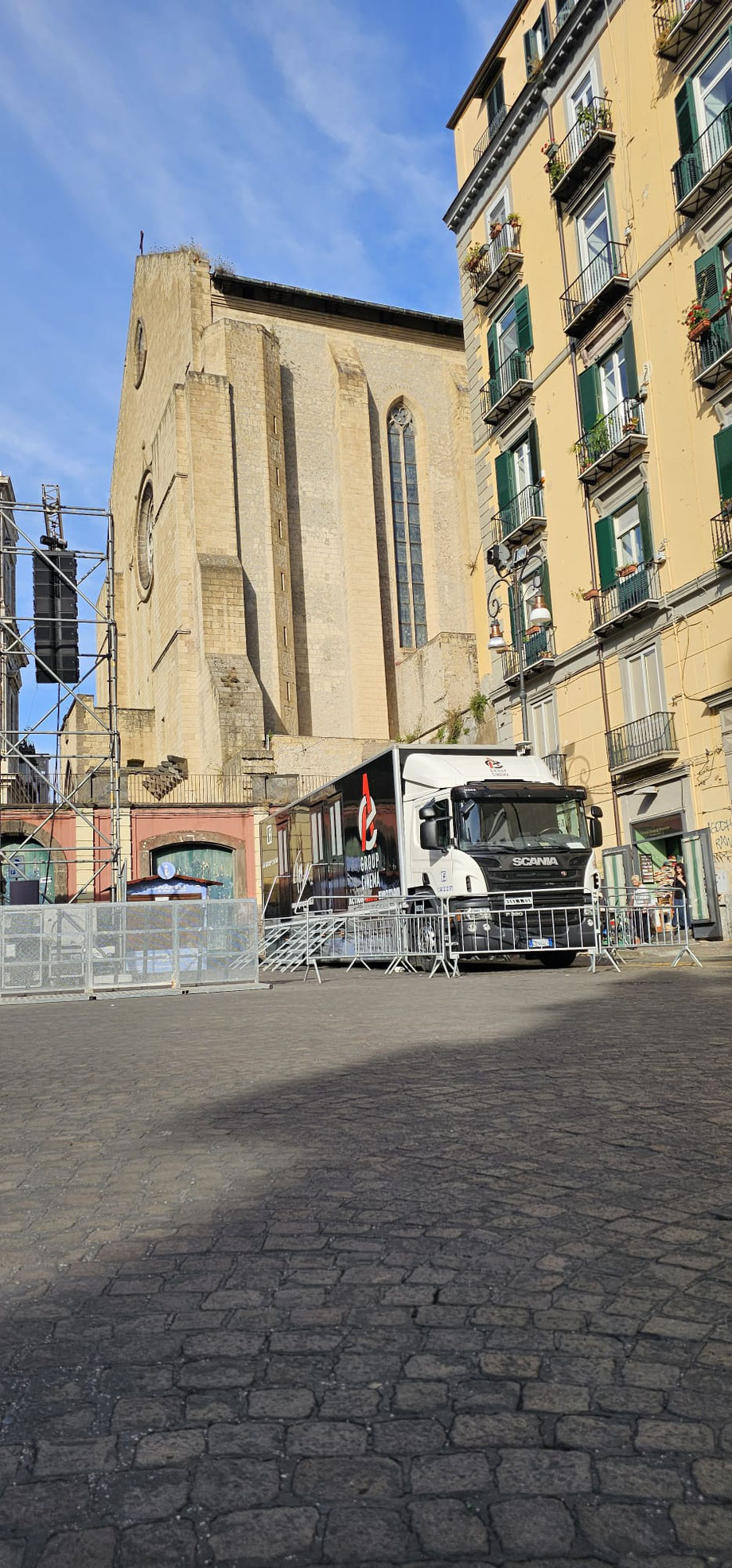 motorhome tricamper