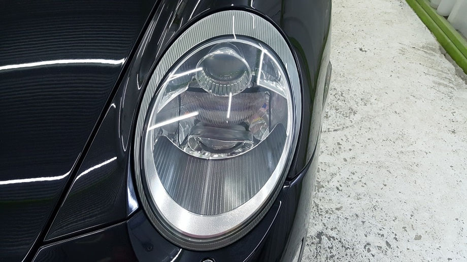 997カレラ4 ヘッドライトの黄ばみ除去 | 埼玉 - 車磨き専門